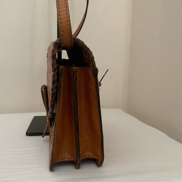 Patricia Nash Lanza Leather Crossbody Bag - Picture 3 of 10